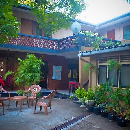 Lake View The Tourist Guest House Anuradhapura Exterior foto